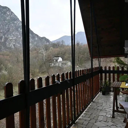Lägenhet Canyon Matka Nature With A Terrace